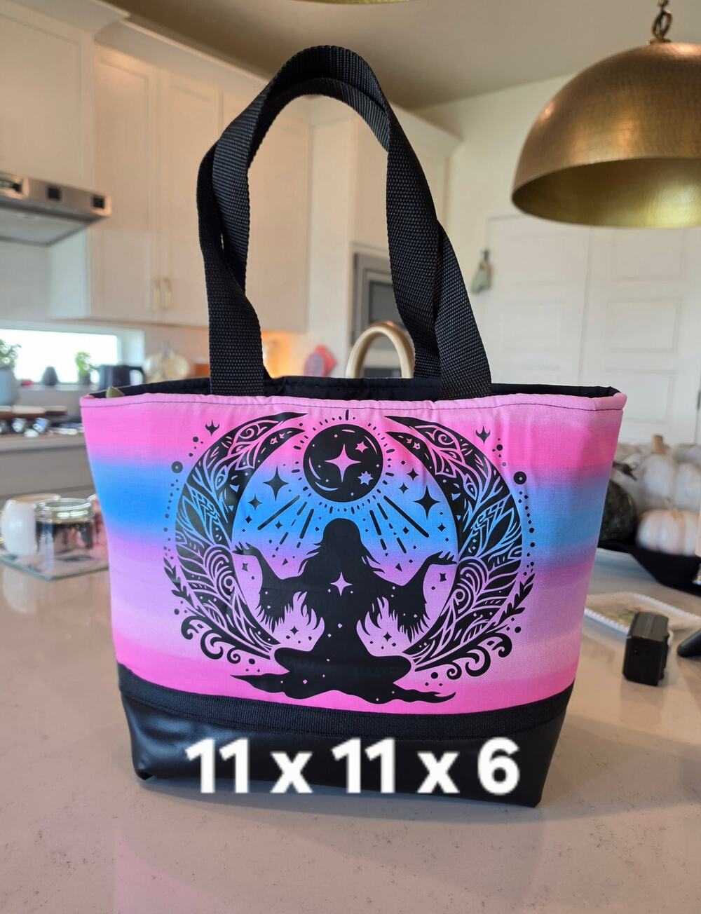 Chakra lined stand alone tote